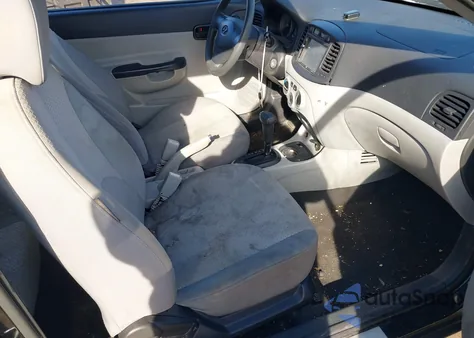 2010 Hyundai Accent Gs z USA, uszkodzony, nr VIN KMHCM3AC6AU185687